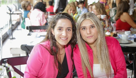  María Lavín y Fernanda Zúñiga.
