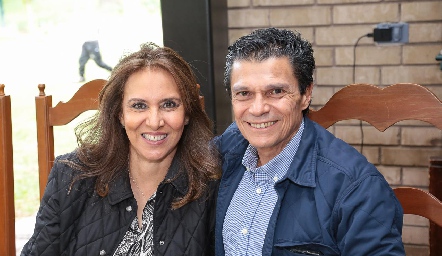  Meche y Fernando Cifuentes.