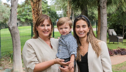  Catherine Barret, Alejandro Abud y Lorena Andrés.
