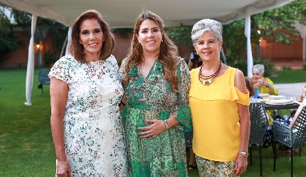  Ana Elena Zamacona, Gaby Carrillo de Meade y Flora Martínez.