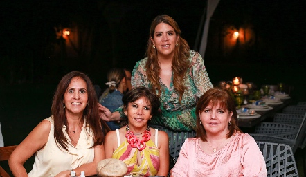 Dulce María Herrera, Irma Martínez, Gaby Carrillo y Lupita Martínez.