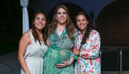  Adriana Botello, Gaby Carrillo y Yolanda Botello.