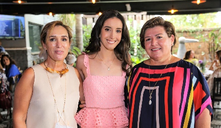  María Elena Ávila, Montse Elorduy Bremer y Beatriz Bremer.