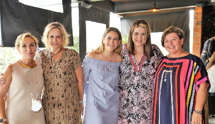  María Elena Ávila, Alejandra Medina, Alejandra Román, Marie Díaz Infante y Beatriz Bremer.
