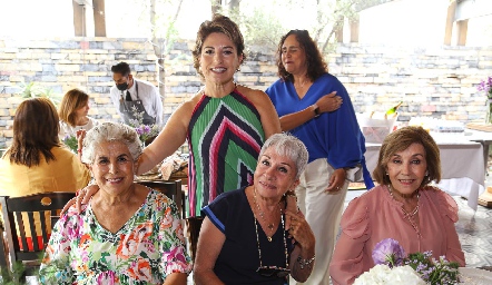  Lupita Treviño, Cecilia Bremer, Elsa Aguilera y Margarita Gómez.