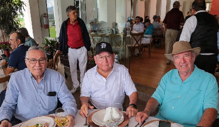  Miguel Naya, Juan Ignacio Bremer y Aarón Felmar.