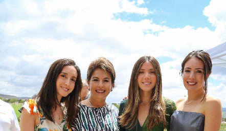 Montse Elorduy Bremer, Cecilia Bremer, Ana Claudia Bremer y Maricecy Herrera.
