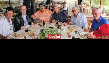 Mauricio Meade, Evaristo Lafuente, Guillermo Borbolla, Claudio Meade, Gilberto Galván y Manuel Montiel.