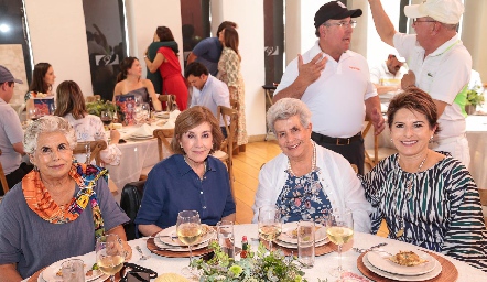  Lupita Treviño, Margarita Gómez, Elsa de Bremer y Cecilia Bremer.