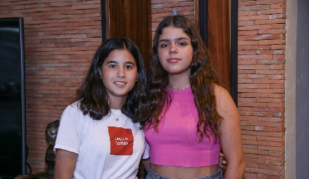  María Navarro y Yezmín Morales.