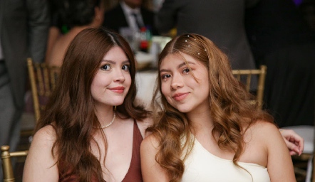  Sofía Galindo y Luciana Zárate .