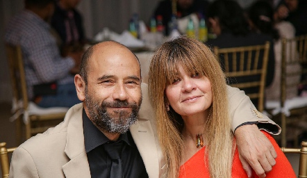  Willy Zarate y Gloria .