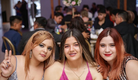  Andrea, Osmara y Katia.