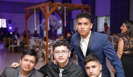  David, Diego, Javier y Mauricio .