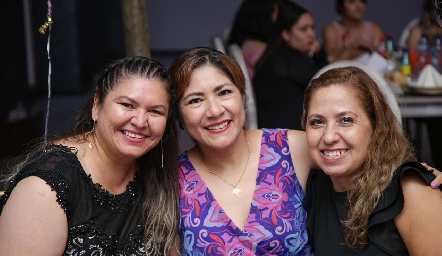  Dora de Anda, Ana Molina y Nancy .