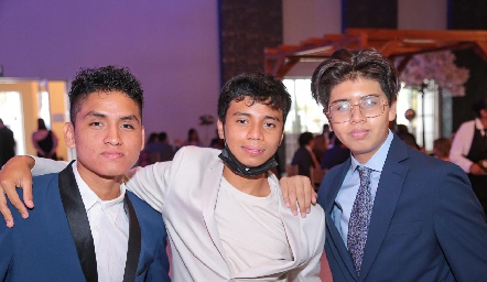  David Alejandro Hernández, Jesús Cruz y Ronaldo Cedillo.