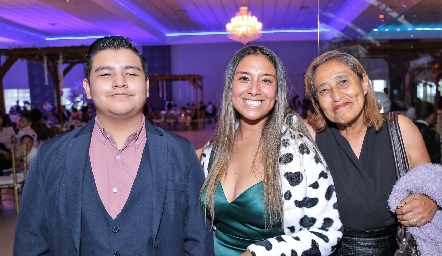  Fernando Isaías Millado, Abigail Millado y Silvia Rojas.