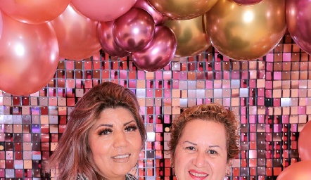  Claudia Castro y Laura Castanedoi.