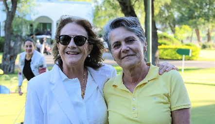 Eugenia Meade y Ana Laura Azcárraga.