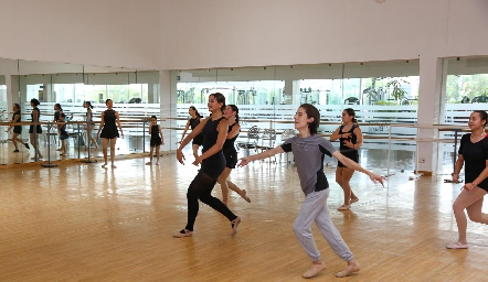 Presentación Le Ballet Odeon.