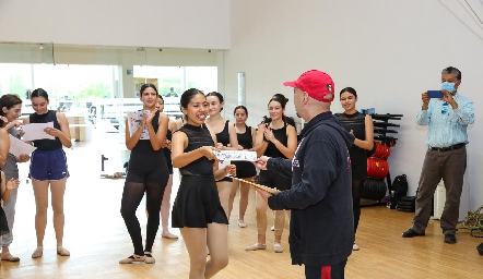  Entrega de diploma.