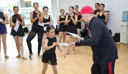  Entrega de diploma.