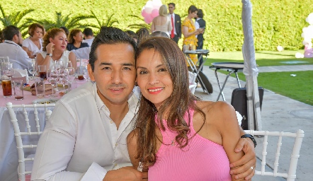  Karla Aguilar y Alejandro García.