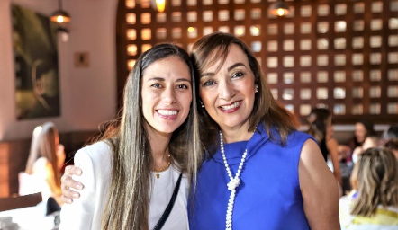  Marce Chávez y Laura Leiva.