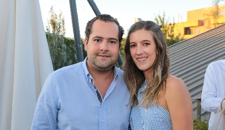  Andrés Mina y Clarisa Bella.