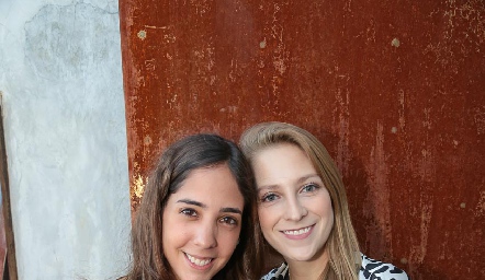  Alejandra Villareal y Ale Álvarez.