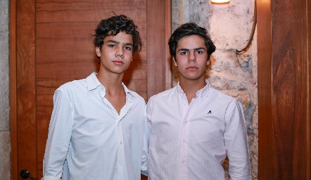  Mau Hernández y Sebastián Leos.