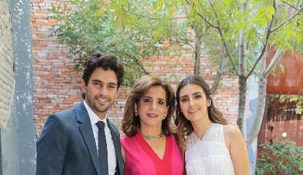 José Luis Leiva, Ana Emelia Tobías e Isa Pérez.