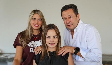  Mariana Berrones, Arlette Robles y Luis Fernando Lozano.