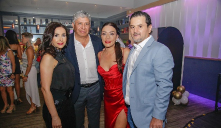  Claudia Saldaña, Alfredo Ayala, Mayela Suárez y Raymundo Zavala.