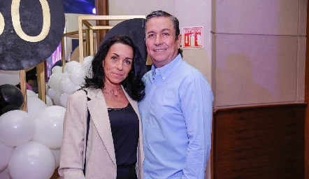  Adriana Espinosa y Alejandro Sánchez.