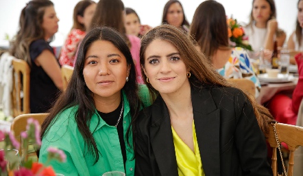  Ana Meche Cifuentes y Paola Gutiérrez.