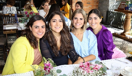  Isa Rosillo, Marcela Villarreal, Valeria Siller y Katya Díaz de León.