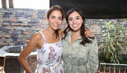  Ana Luisa Díaz de León y Ana Sofía Faz.