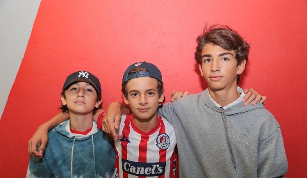  Rodrigo Ocaña, Régulo Arellano y Andrés Santillán.