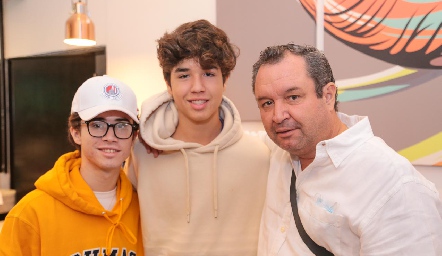  Juan Pablo, Humberto y José María Abaroa.