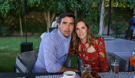  Manuel Labastida y Eunice Camacho.