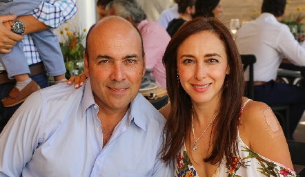  Marcelo Basurto y Sandra Aldrete.