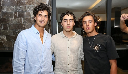  Oscar Vera, Pablo Morales y Juan Pablo Ruiz.