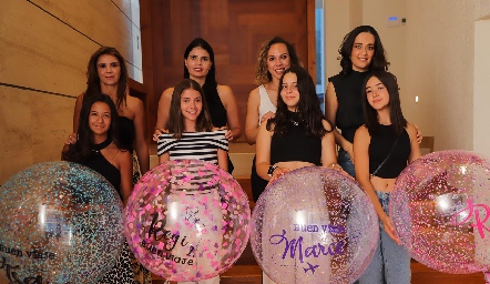  Lupita e Isa, Liz y Regi, Marcela y Marce, Marina y Regi.