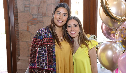  Carmelú Díaz y Adriana Muñoz.