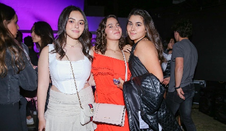  Danna Cruz, Isabella Fonseca y Joanna Araiza.
