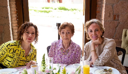  Mónica del Río, Lucía Castuera y Carmelita Reynoso.