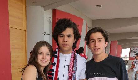  Anna Astrid Delgado, Juan Ma Gómez y Guillermo Enríquez.