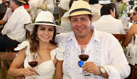  Carolina Castillo y Juan Pablo Torres.