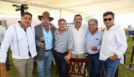  Chapo Torres, Jaime Ascanio, Galo Galván, Eduardo Galván, Gerardo Córdova y Manuel Zacarias.